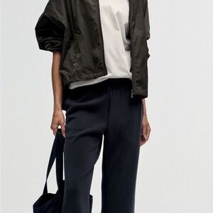 Lululemon Softstreme High Rise Crops Size 12